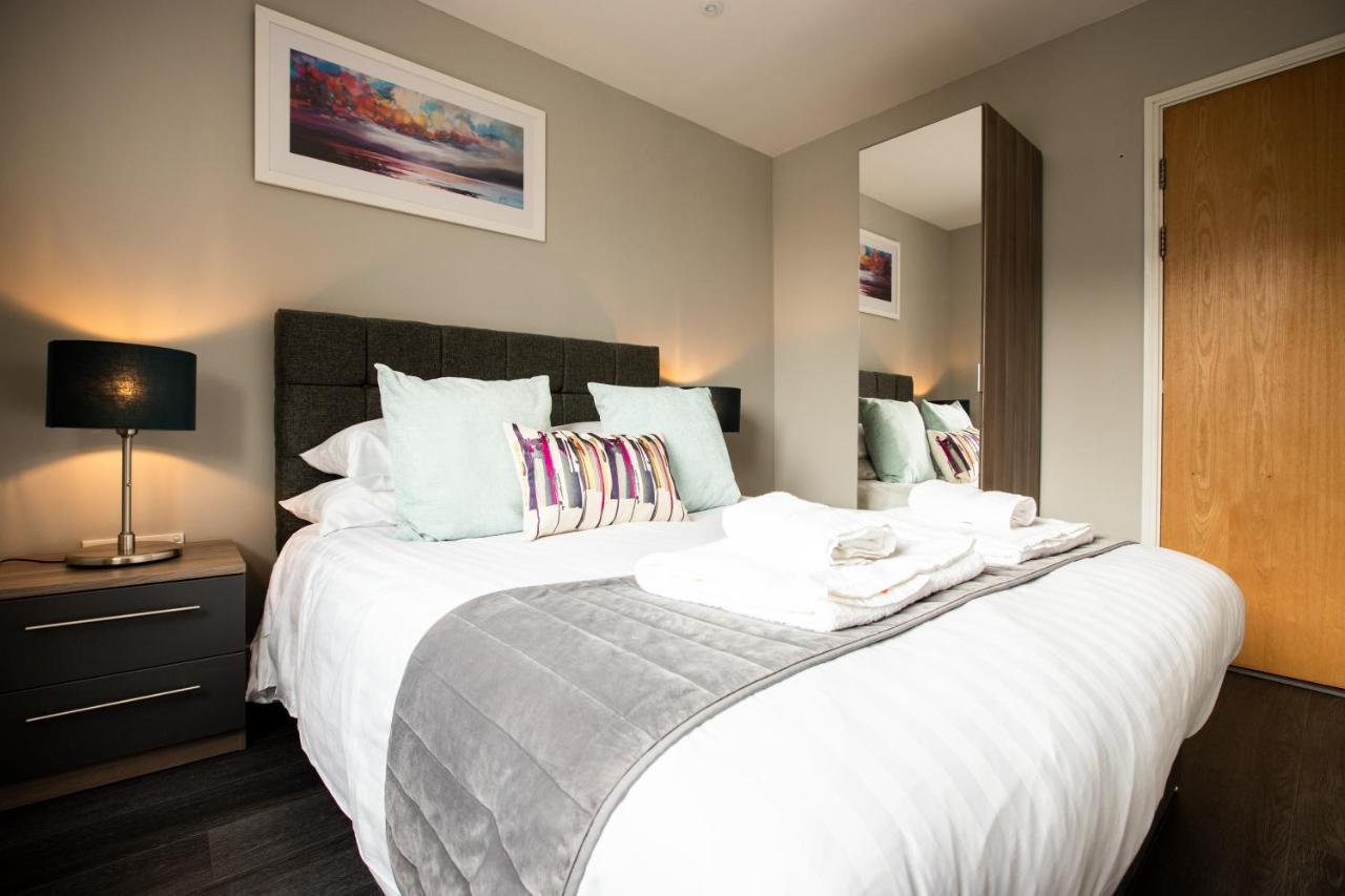 Urban Living'S - The Wren Beautiful City Centre Apartment With Parking Оксфорд Экстерьер фото